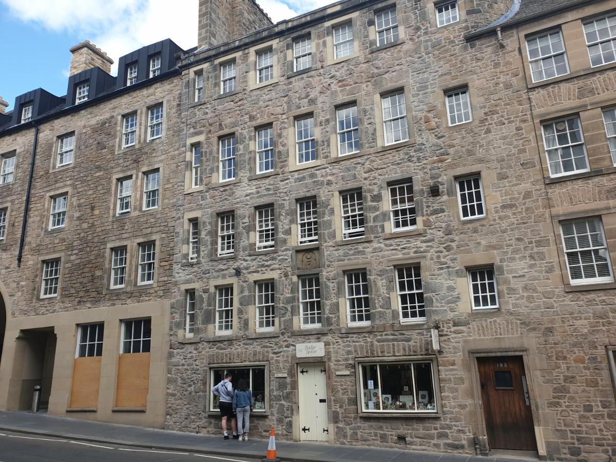 Апартаменты Canongate - Spacious And Historic 2 Bed Flat On Royal Mile Эдинбург Экстерьер фото