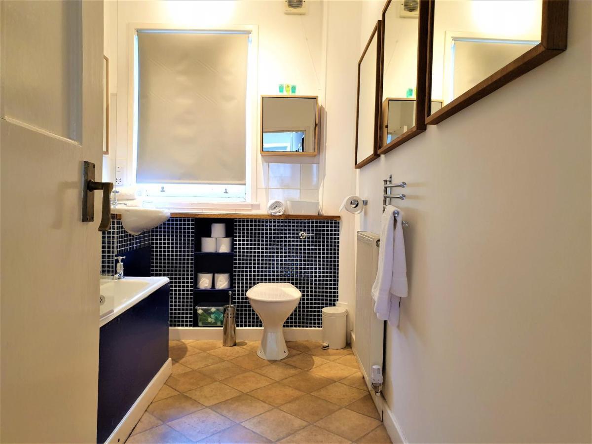 Апартаменты Canongate - Spacious And Historic 2 Bed Flat On Royal Mile Эдинбург Экстерьер фото